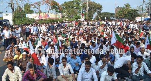 PFI protest 4